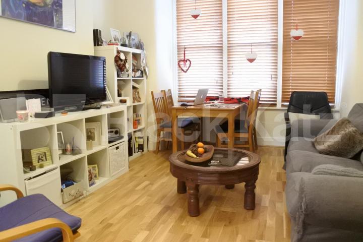			2 Bedroom, 1 bath, 1 reception Flat			 Rathcoole Gardens, Crouch End
