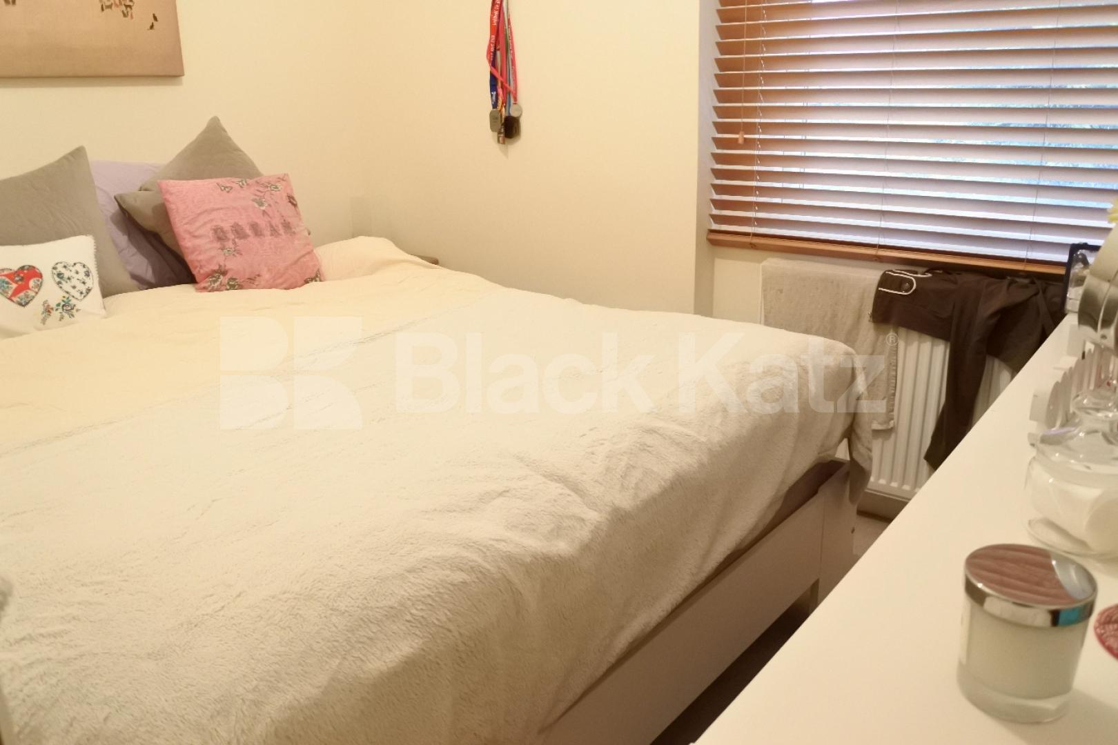 			2 Bedroom, 1 bath, 1 reception Flat			 Rathcoole Gardens, Crouch End