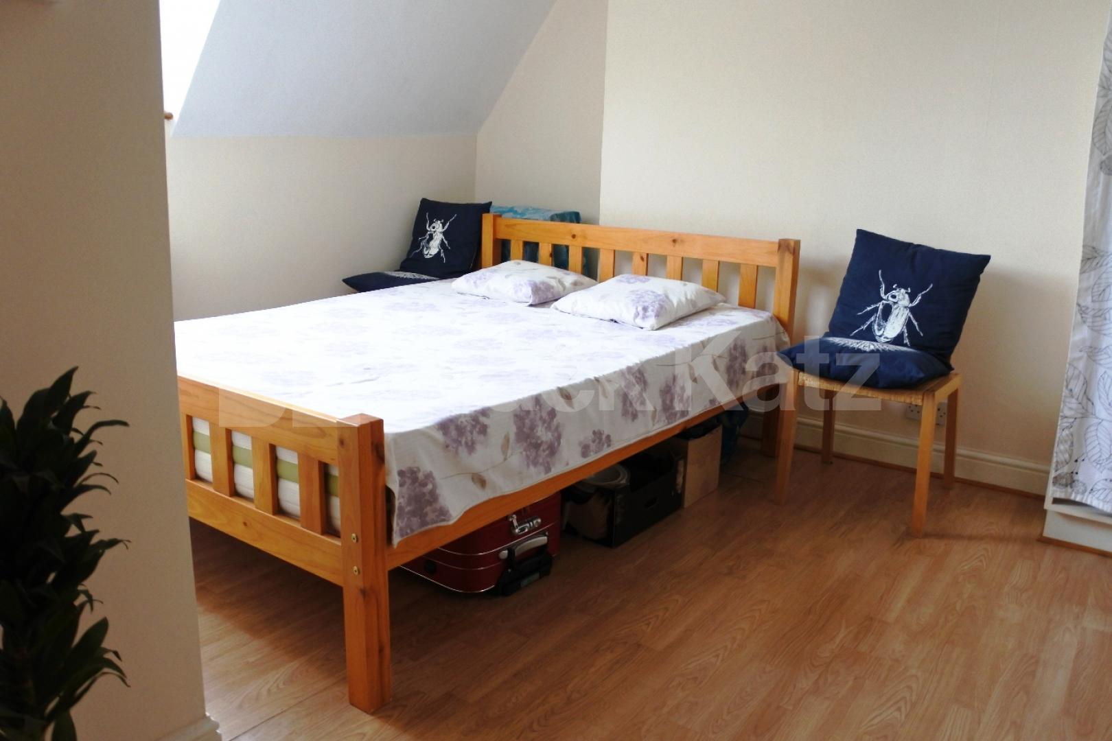 			Beautiful Property !, 1 Bedroom, 1 bath, 1 reception Flat			 Maidstone road, Bounds Green
