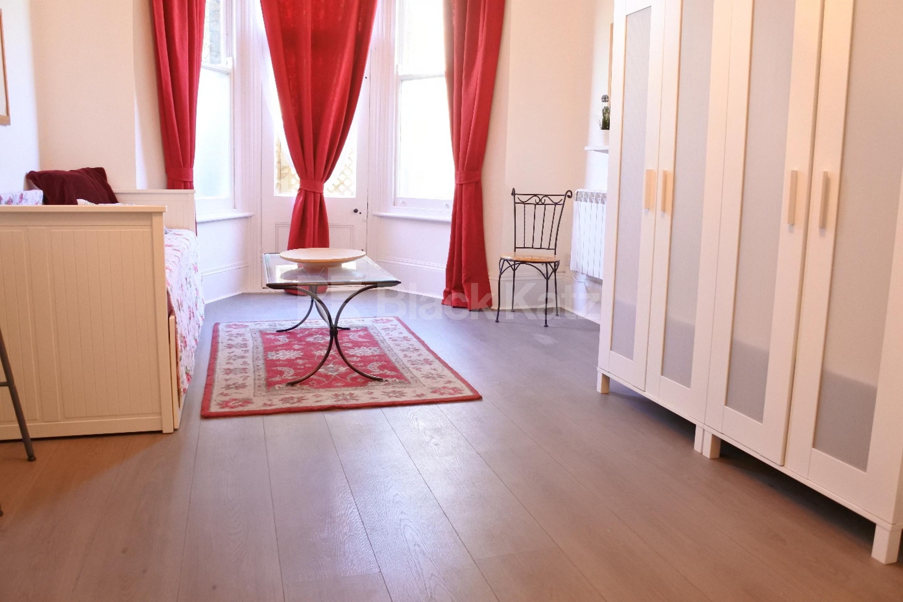 			Amazing Garden Property !, Studio Apartment, 1 bath, 1 reception Flat			 Church Lane, Crouch Lane N8