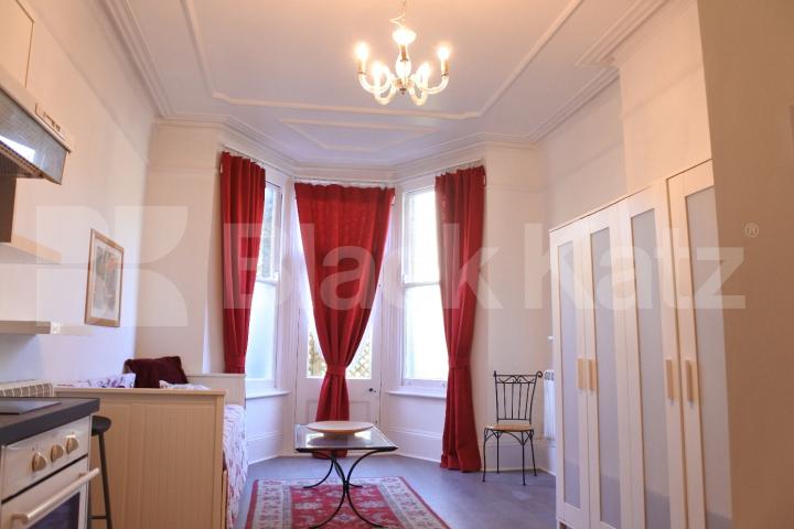 			Amazing Garden Property !, Studio Apartment, 1 bath, 1 reception Flat			 Church Lane, Crouch Lane