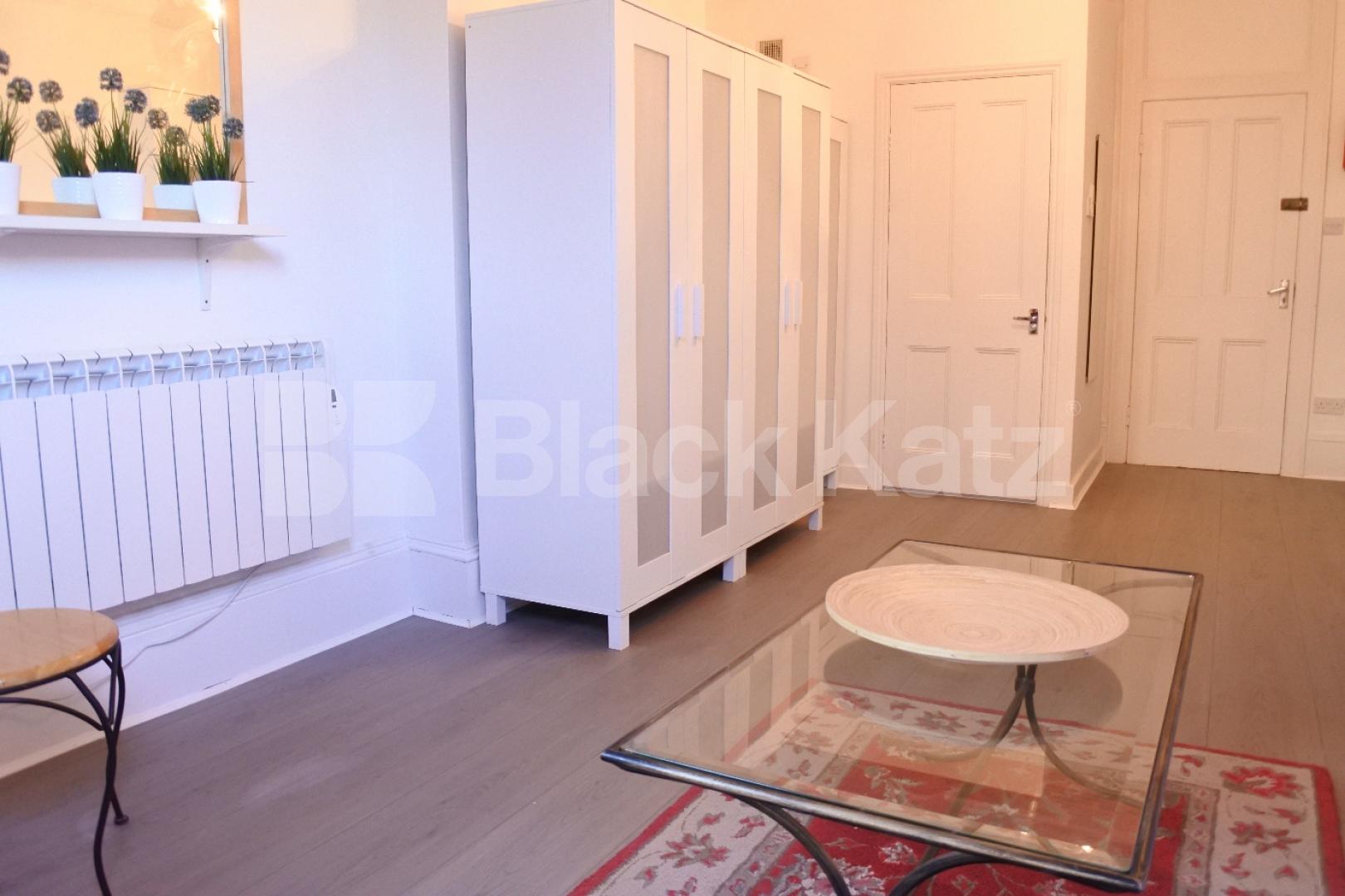 			Amazing Garden Property !, Studio Apartment, 1 bath, 1 reception Flat			 Church Lane, Crouch Lane