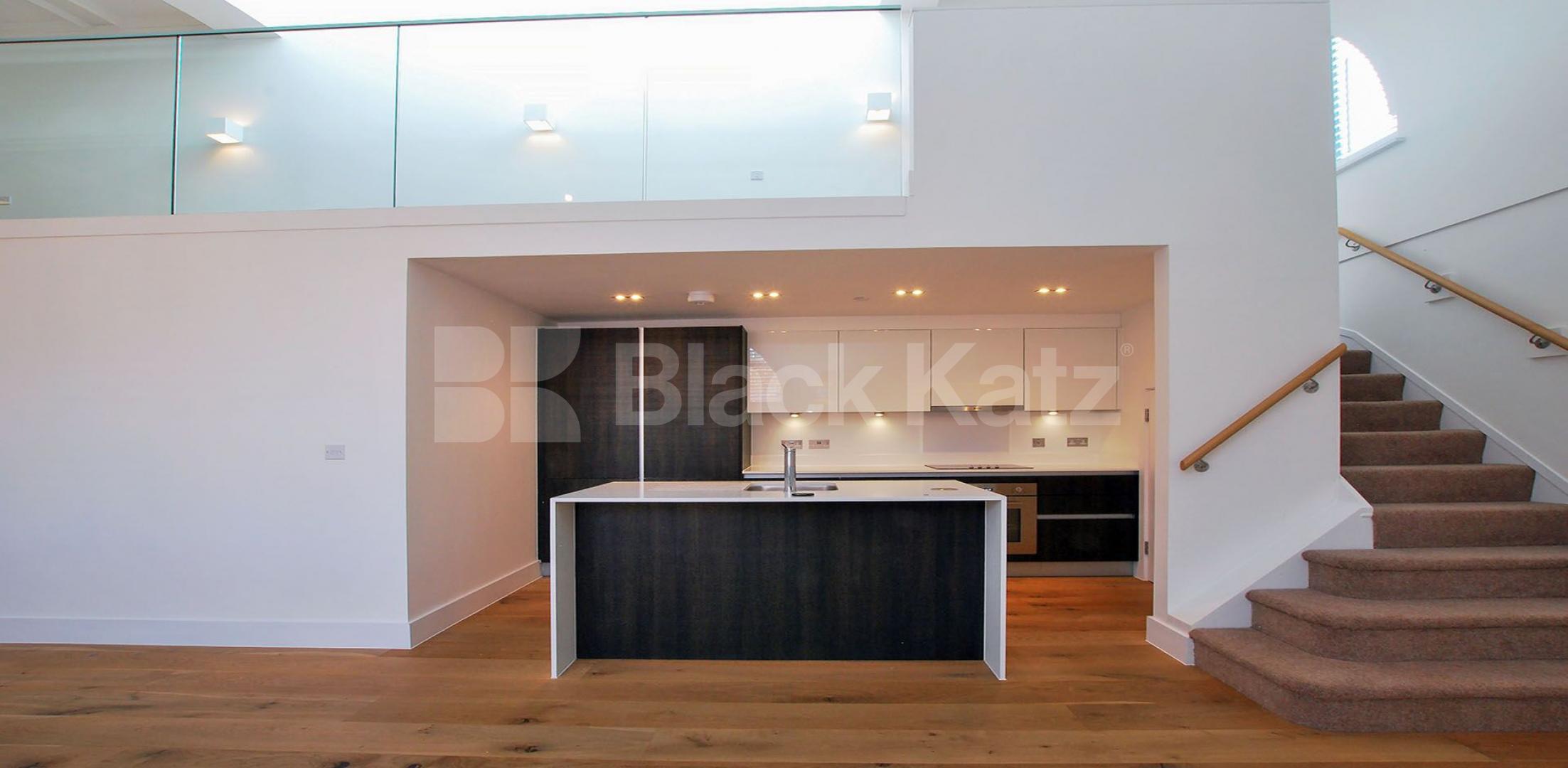 			New Instruction! Penthouse Apartment!, 2 Bedroom, 1 bath, 1 reception Penthouse			 Prytaneum Court, Green Lanes, Palmers Green