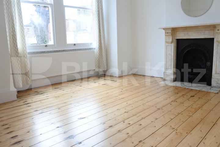 			Fantastic Garden Property !, 3 Bedroom, 1 bath, 1 reception Flat			 Palmerston Road, Bounds Green