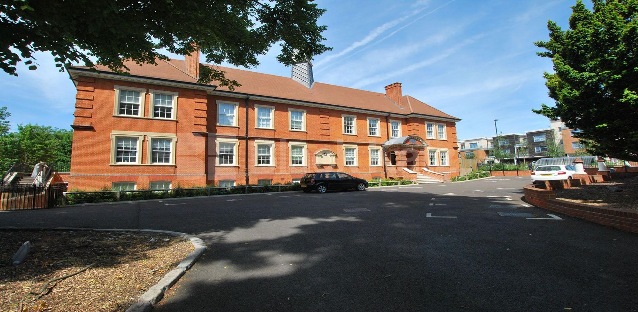 			New Instruction! Penthouse Apartment!, 2 Bedroom, 1 bath, 1 reception Penthouse			 Prytaneum Court, Green Lanes, Palmers Green