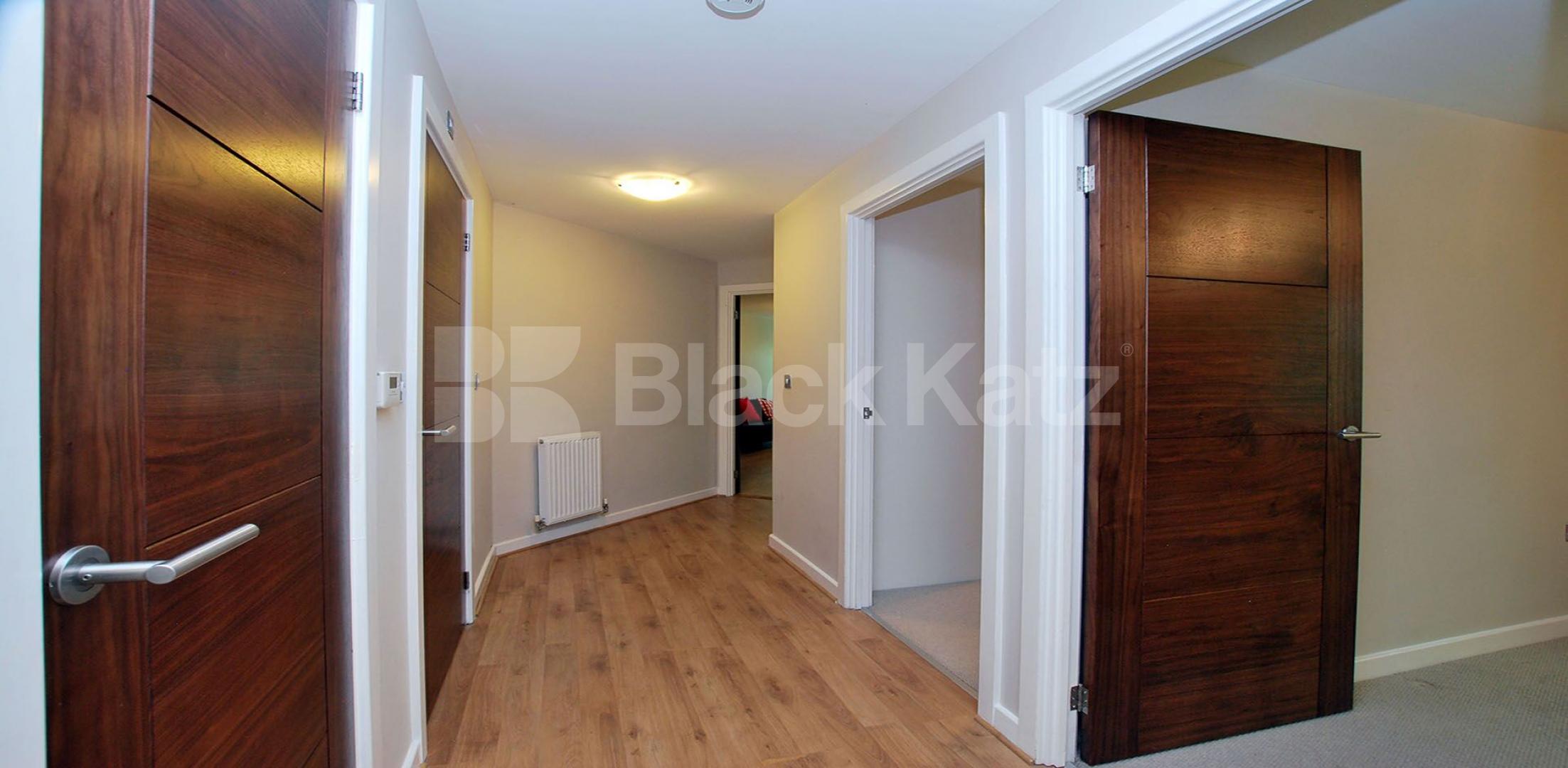 			HALF PRICE ADMIN FEE ! , 2 Bedroom, 1 bath, 1 reception Ground Floor Flat			 Gilson Place, Coppetts Road , Muswell Hill