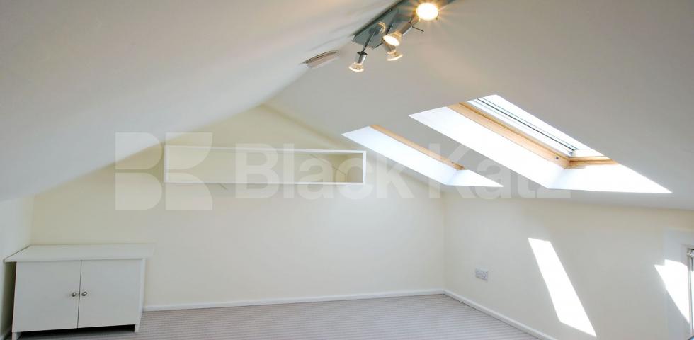 			New Instruction!, 2 Bedroom, 1 bath, 1 reception Flat			 Fairfax Road , Haringey / Crouch End