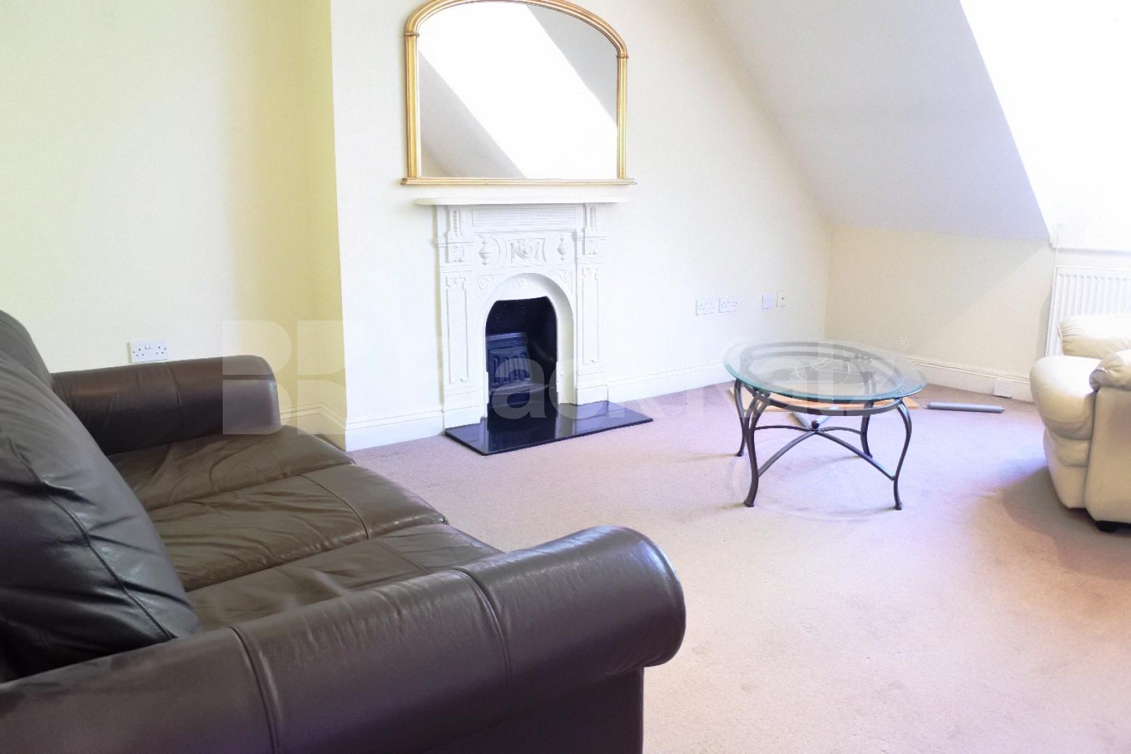 			Huge one bedroom flat in Crouch End, 1 Bedroom, 1 bath, 1 reception Flat			 Tottenham Lane, Crouch End