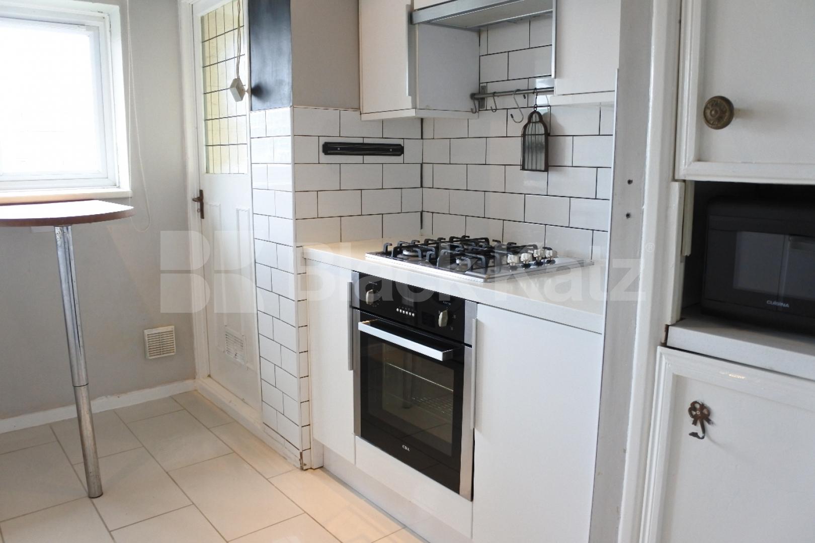 			Fantasic Two Double Bed Property With Balcony, 2 Bedroom, 1 bath, 1 reception Flat			 Boyton close, Crouch End
