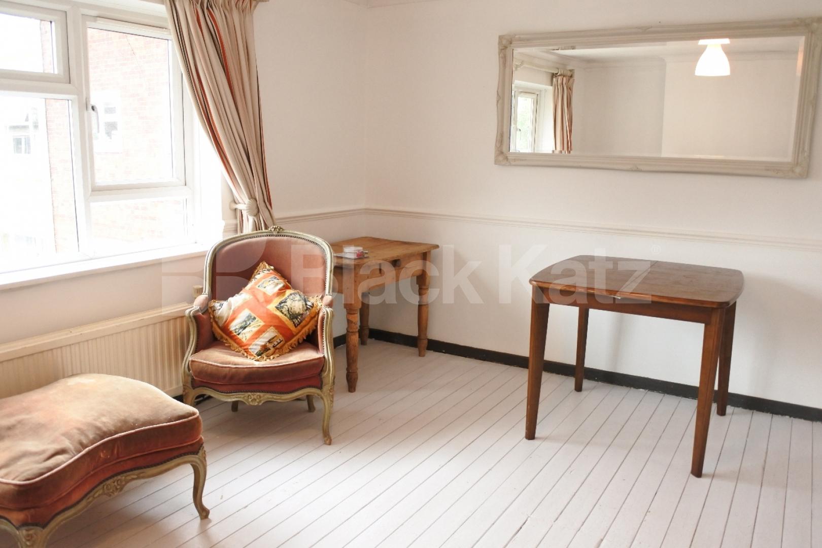 			Fantasic Two Double Bed Property With Balcony, 2 Bedroom, 1 bath, 1 reception Flat			 Boyton close, Crouch End