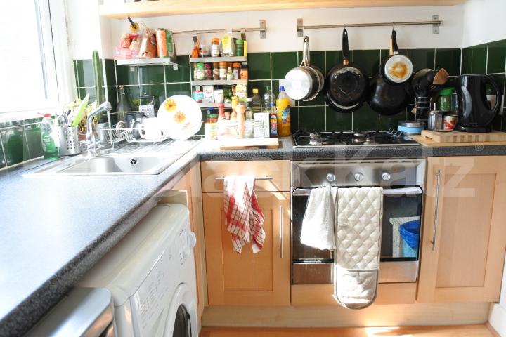 			Very Large Studio With Seperate Kitchen, Studio Apartment, 1 bath, 1 reception Studio			 Ferme Park Road, Crouch End