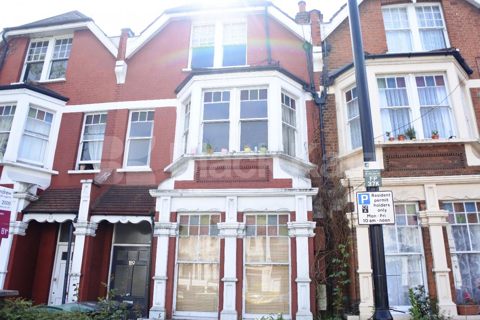 			Very Large Studio With Seperate Kitchen, Studio Apartment, 1 bath, 1 reception Studio			 Ferme Park Road, Crouch End