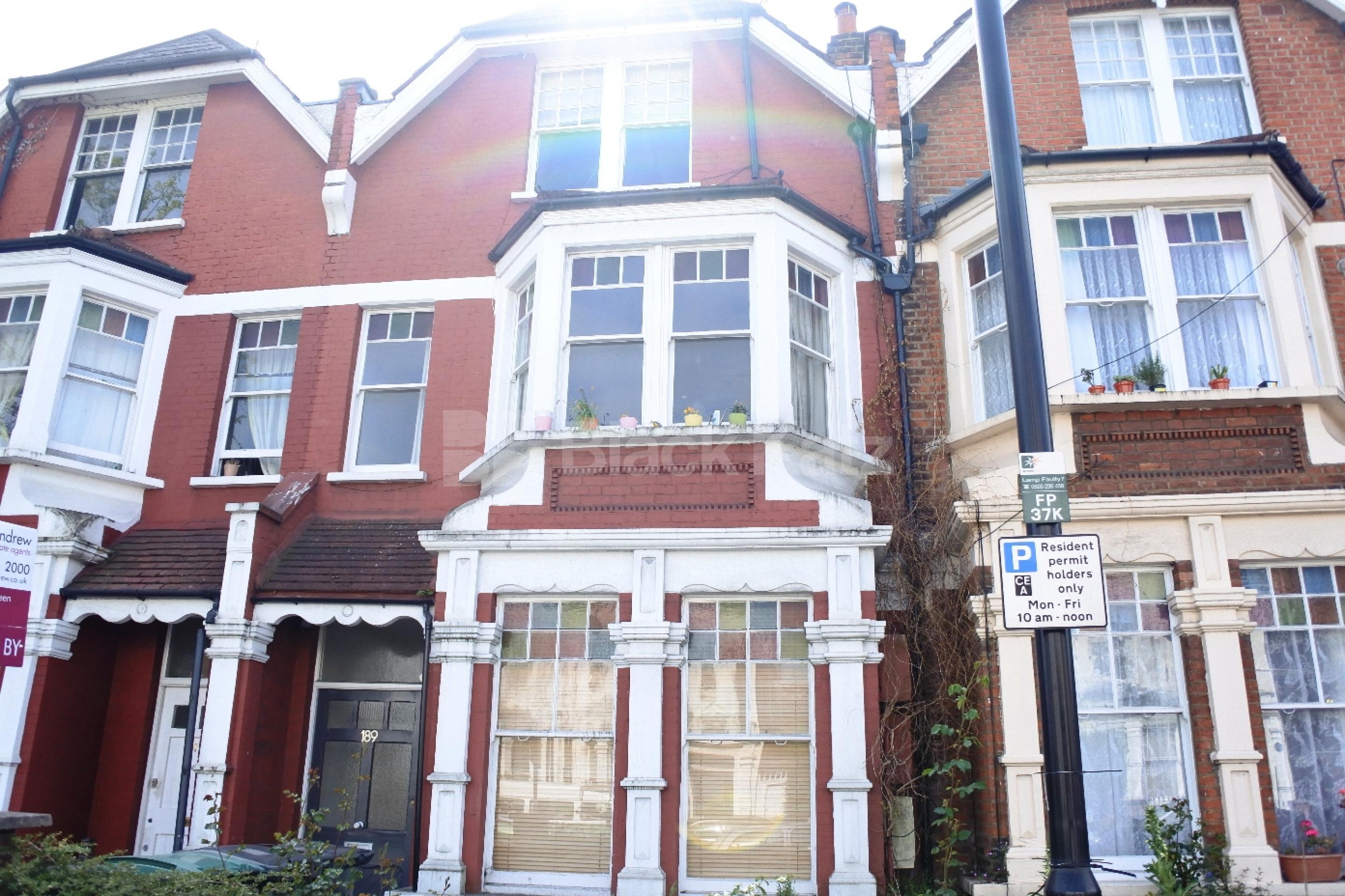 			Very Large Studio With Seperate Kitchen, Studio Apartment, 1 bath, 1 reception Studio			 Ferme Park Road, Crouch End N8