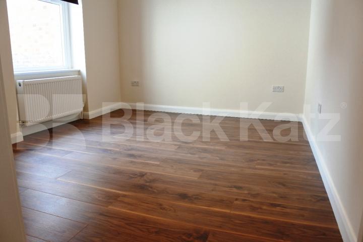 			Great newly refurbished property with roof terrace, 1 Bedroom, 1 bath, 1 reception Flat			 High Street, Hornsey/Crouch End