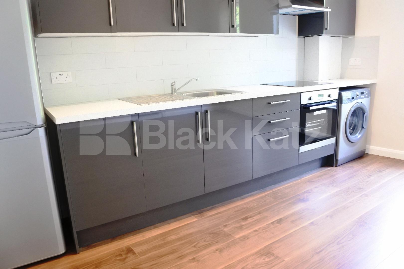 			Great newly refurbished property with roof terrace, 1 Bedroom, 1 bath, 1 reception Flat			 High Street, Hornsey/Crouch End