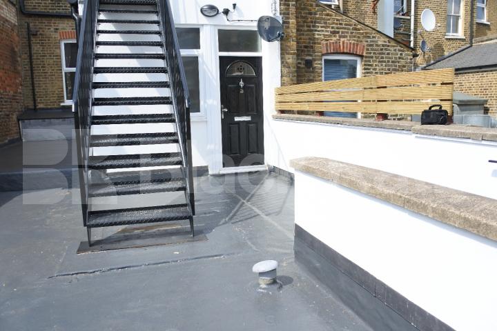 			Great newly refurbished property with roof terrace, 1 Bedroom, 1 bath, 1 reception Flat			 High Street, Hornsey/Crouch End