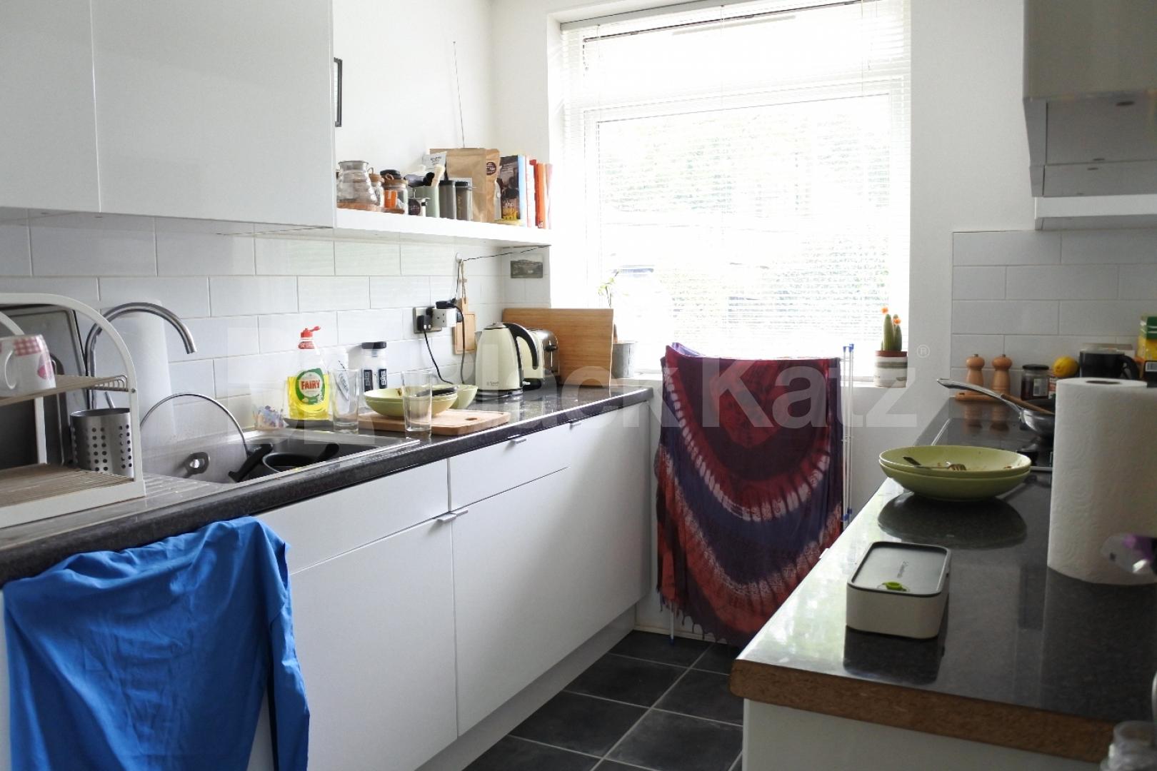 			Very Large One Bed Property ! , 1 Bedroom, 1 bath, 1 reception Flat			 Crouch End Hill, Crouch End