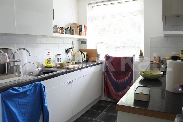 			Very Large One Bed Property ! , 1 Bedroom, 1 bath, 1 reception Flat			 Crouch End Hill, Crouch End