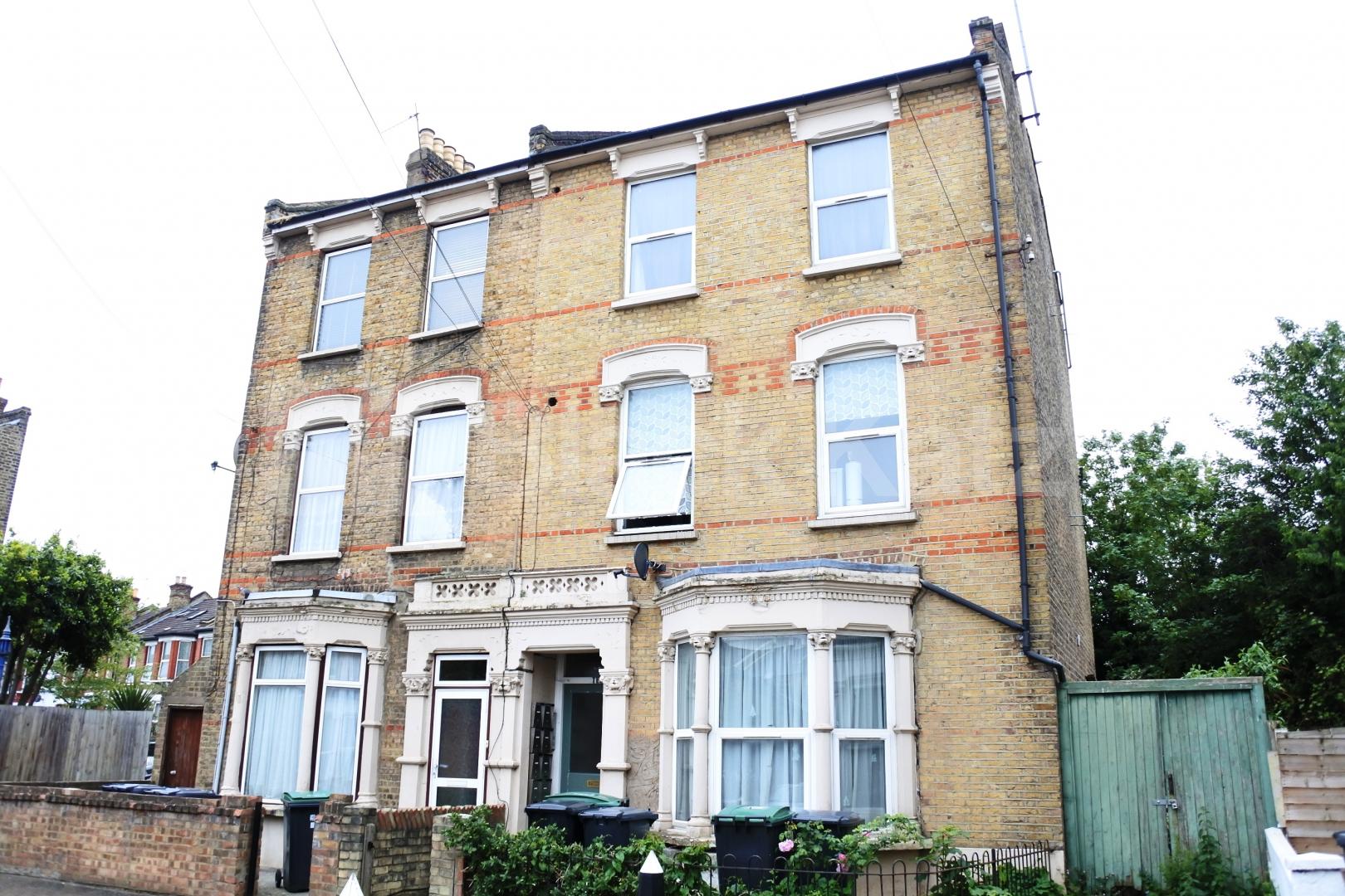 			NEW INSTRUCTION!, Studio Apartment, 1 bath, 1 reception Studio			 Brampton Park Road, Wood Green