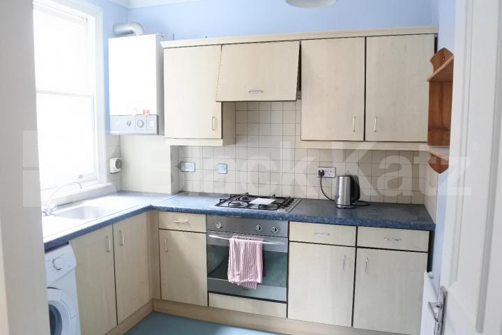 			2 Bedroom, 1 bath, 1 reception Flat			 Ferme Park Road, Crouch End