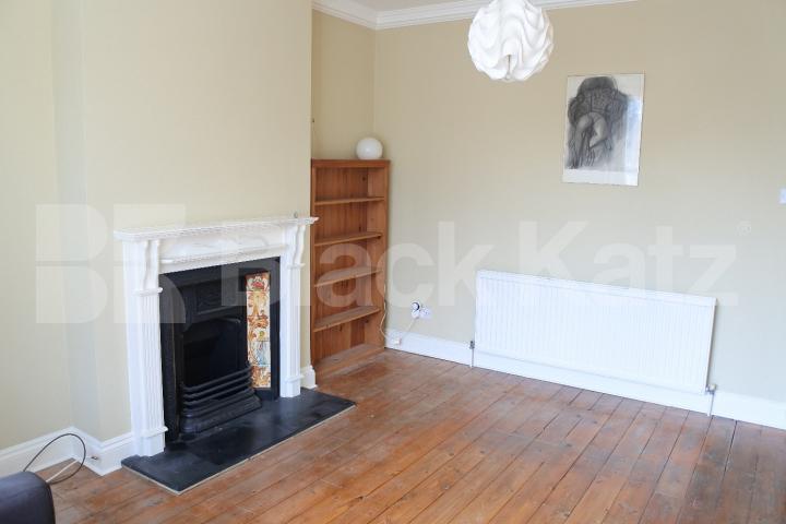 			2 Bedroom, 1 bath, 1 reception Flat			 Ferme Park Road, Crouch End