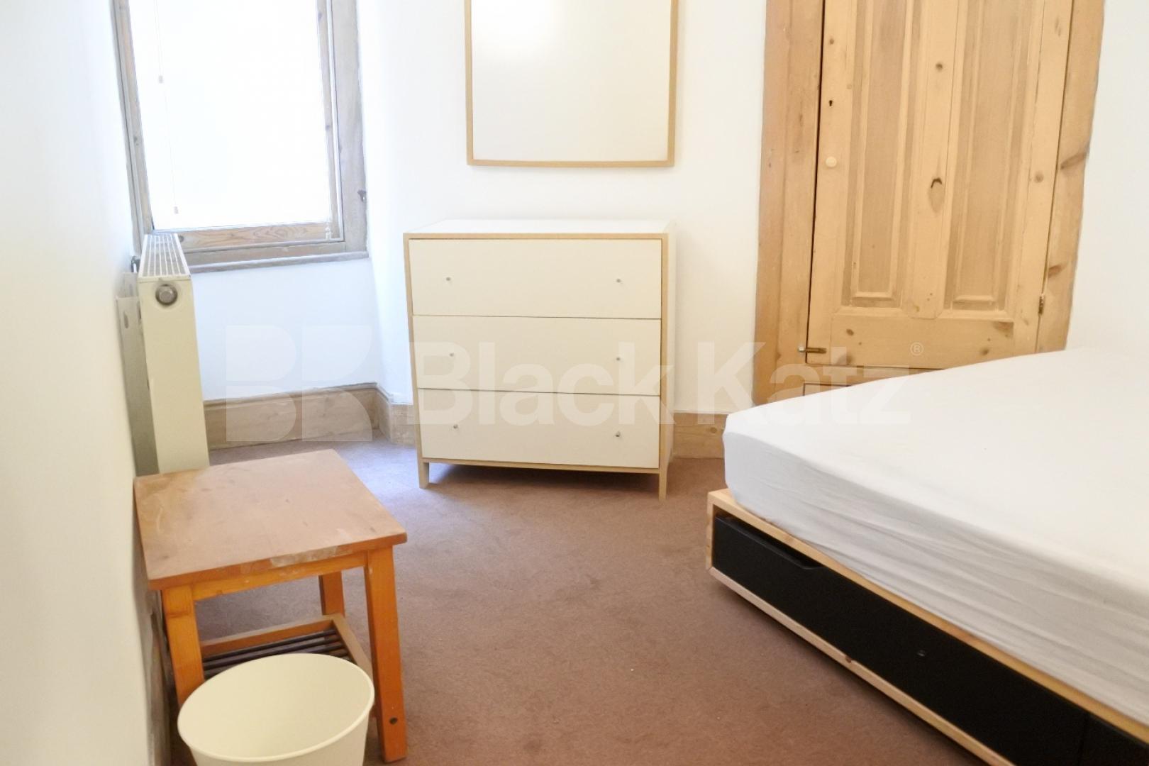 			3 Bedroom, 1 bath, 1 reception Flat			 Fortis Green Road, Muswell Hill