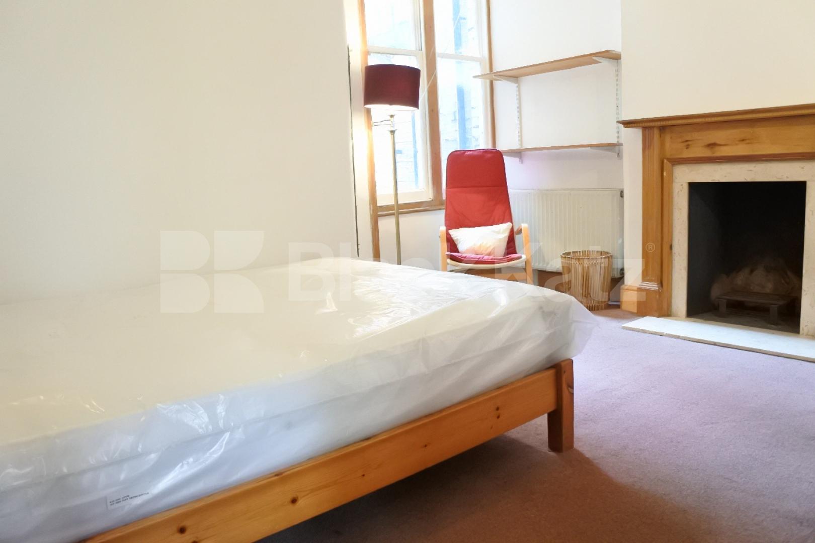 			3 Bedroom, 1 bath, 1 reception Flat			 Fortis Green Road, Muswell Hill