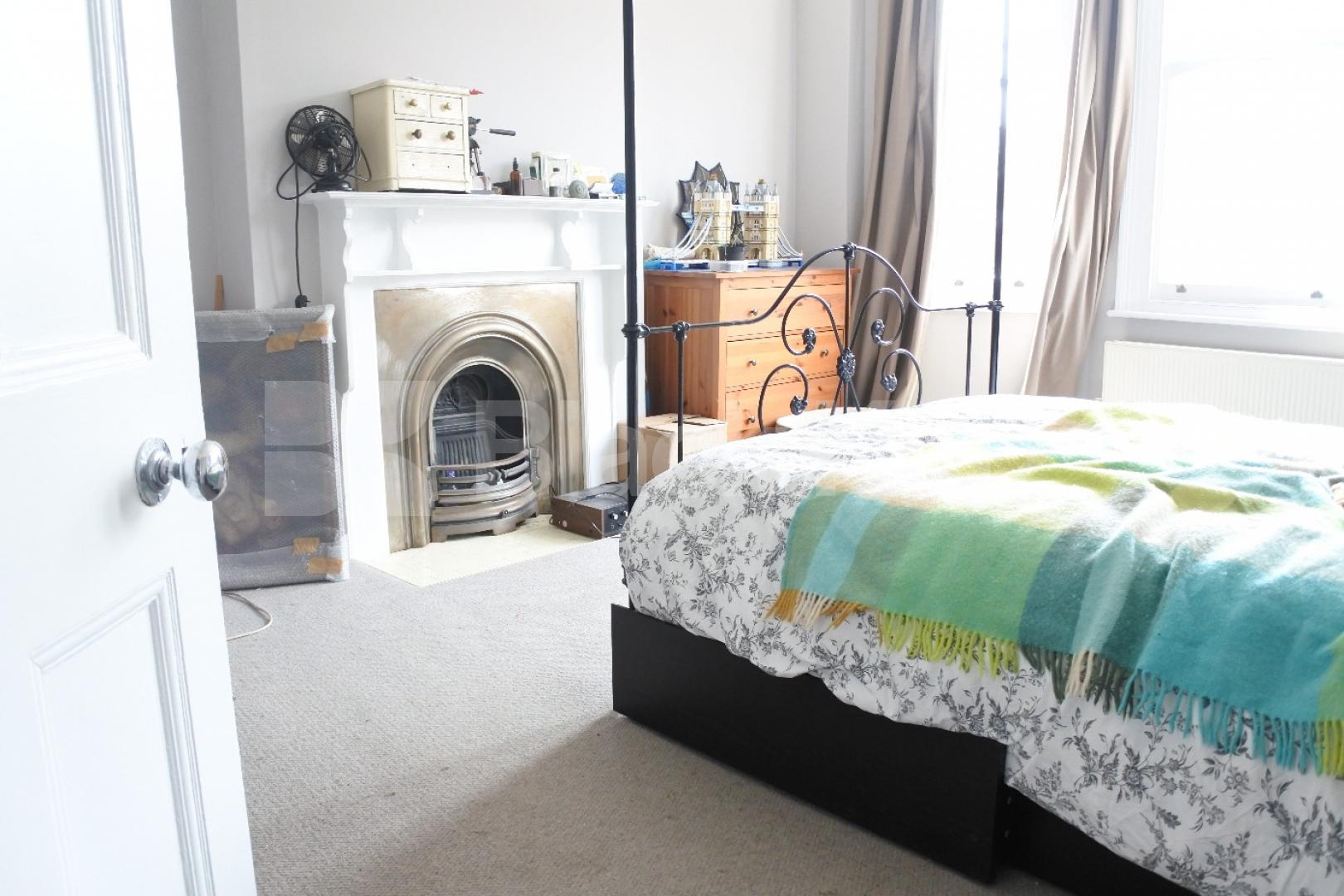 			Amazing Two Bed Property !, 2 Bedroom, 1 bath, 1 reception Apartment			 Muswell Hill Broadway, Muswell Hill