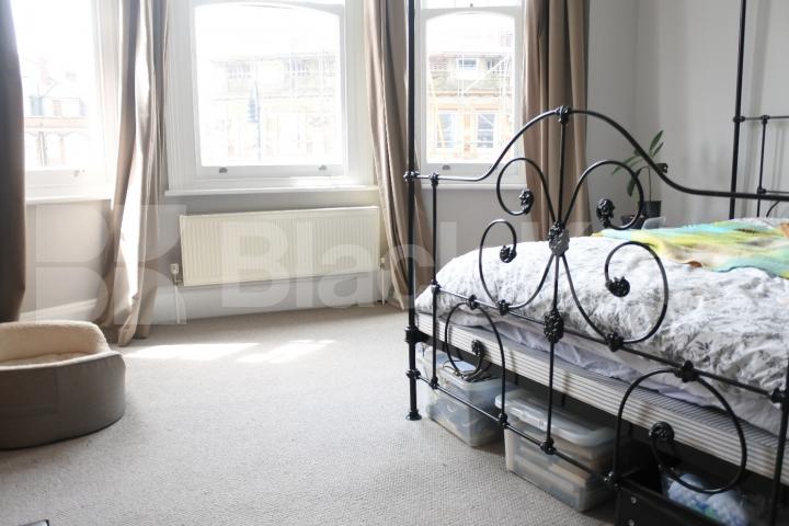 			Amazing Two Bed Property !, 2 Bedroom, 1 bath, 1 reception Apartment			 Muswell Hill Broadway, Muswell Hill