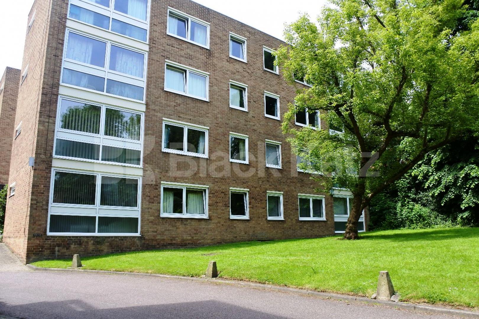 			New Instruction, 2 Bedroom, 1 bath, 1 reception Flat			 Stanhope Road, HIGHGATE