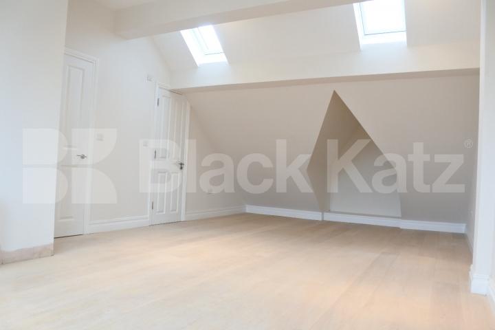 			Let, 5 Bedroom, 1 bath, 1 reception House			 Warner Road, Crouch End