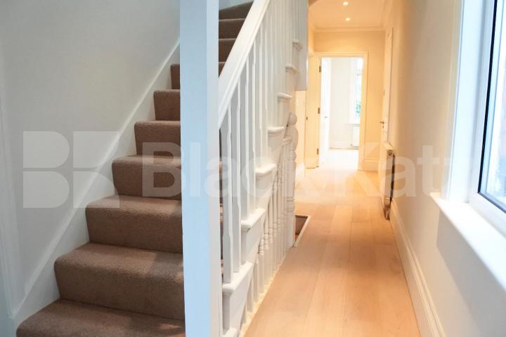 			Let, 5 Bedroom, 1 bath, 1 reception House			 Warner Road, Crouch End