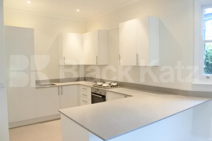 			Let, 5 Bedroom, 1 bath, 1 reception House			 Warner Road, Crouch End