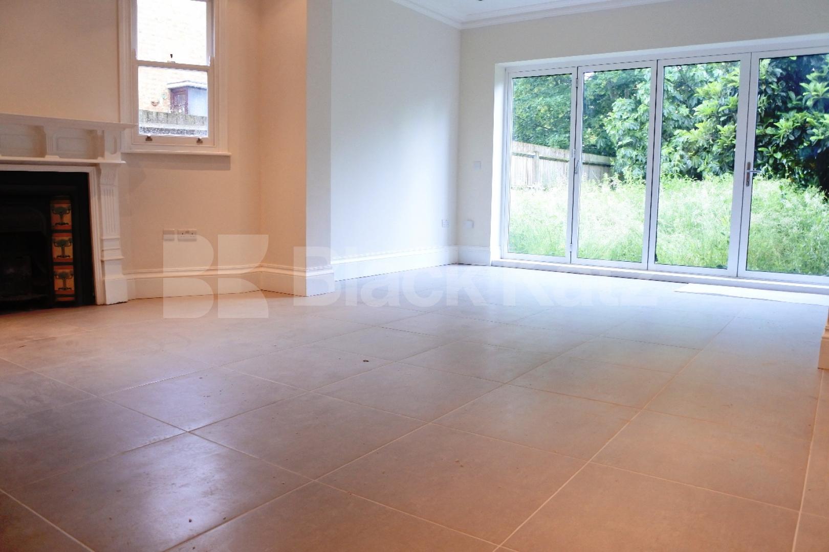 			Let, 5 Bedroom, 1 bath, 1 reception House			 Warner Road, Crouch End