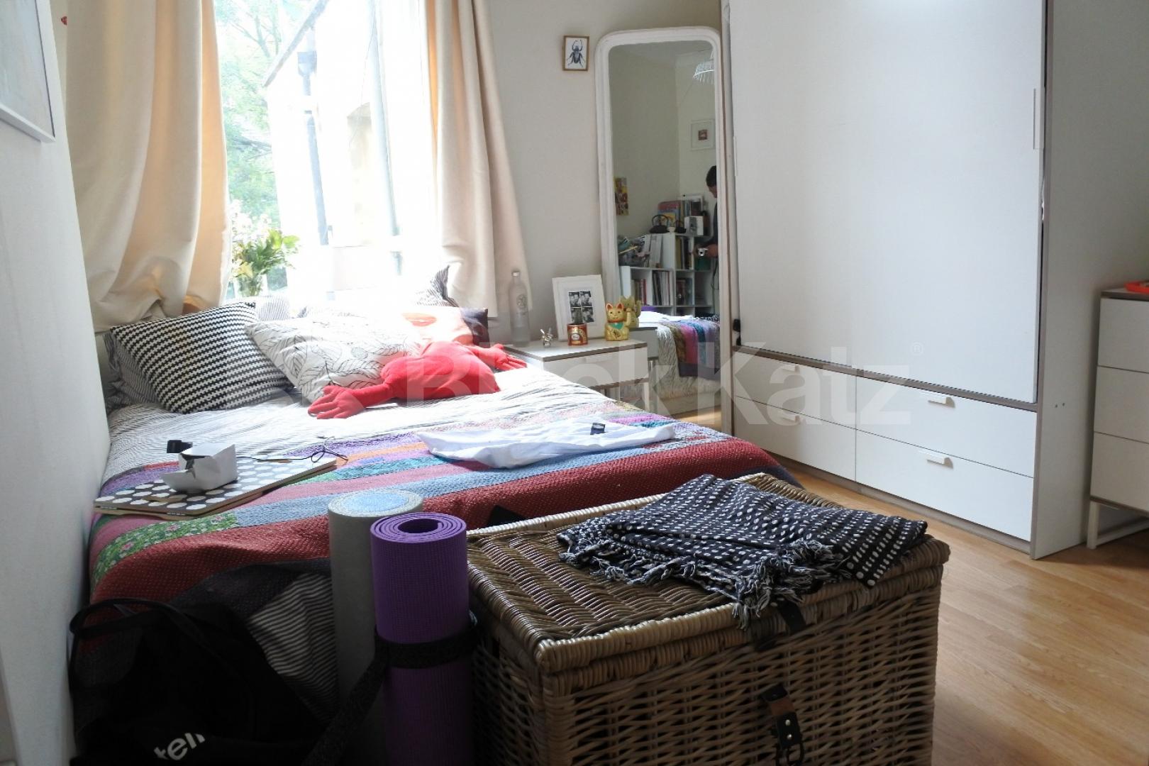 			3 Bedroom, 1 bath, 1 reception Flat			 The Broadway, Crouch End