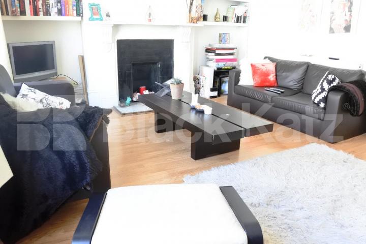 			3 Bedroom, 1 bath, 1 reception Flat			 The Broadway, Crouch End