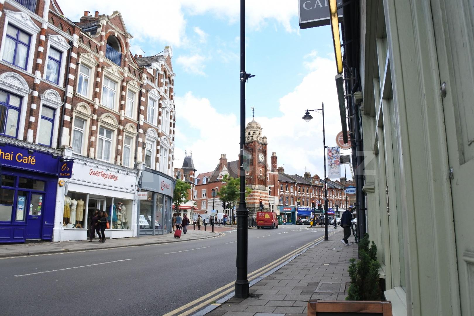 			3 Bedroom, 1 bath, 1 reception Flat			 The Broadway, Crouch End