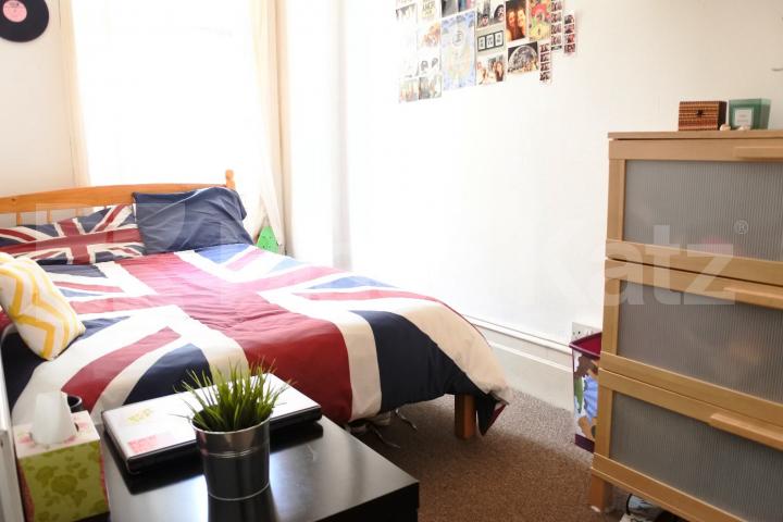 			2 Bedroom, 1 bath, 1 reception Flat			 Muswell Hill, Muswell Hill