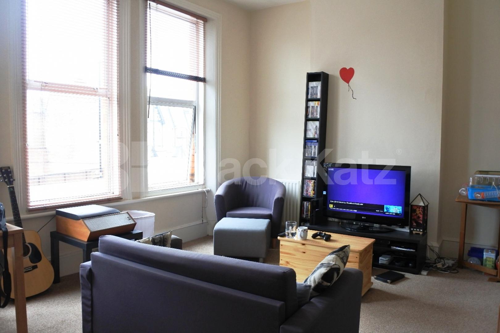 			1 Bedroom, 1 bath, 1 reception Flat			 Tottenham Lane, Crouch End