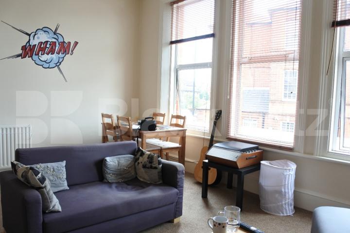 			1 Bedroom, 1 bath, 1 reception Flat			 Tottenham Lane, Crouch End