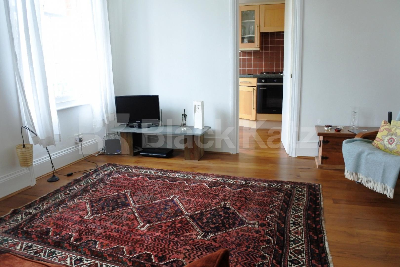 			Stunning new instruction, 2 Bedroom, 1 bath, 1 reception Flat			 Ridge road, Crouch End