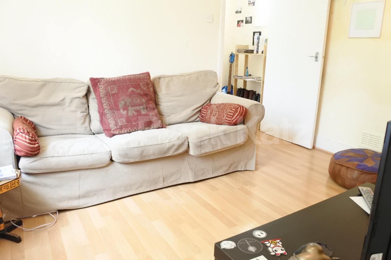 			1 Bedroom, 1 bath, 1 reception Flat			 Muswell Avenue, MUSWELL HILL