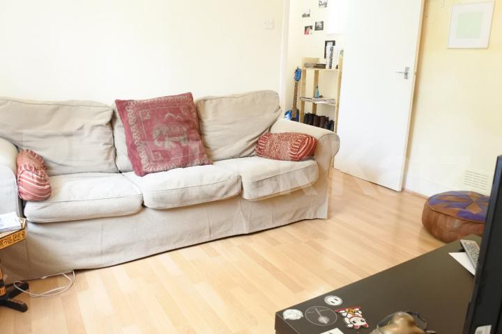 			1 Bedroom, 1 bath, 1 reception Flat			 Muswell Avenue, MUSWELL HILL