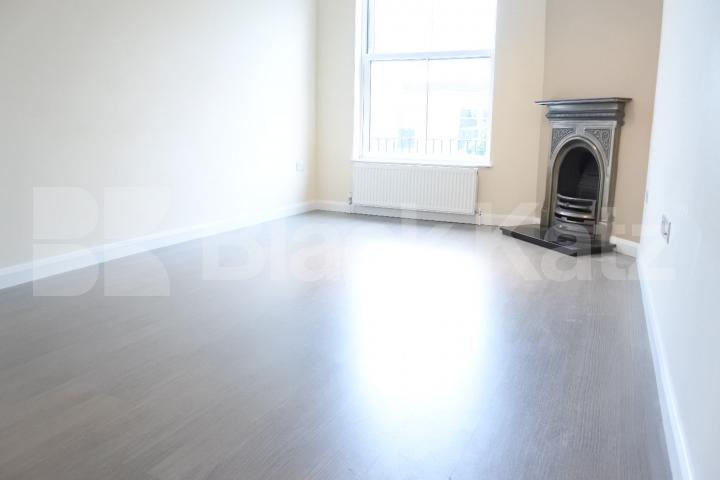 			2 Bedroom, 1 bath, 1 reception Flat			 High Street, High Barnet