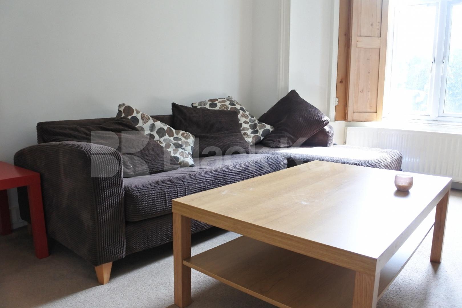 			1 Bedroom, 1 bath, 1 reception Ground Floor Flat			 PARK ROAD, CROUCH END