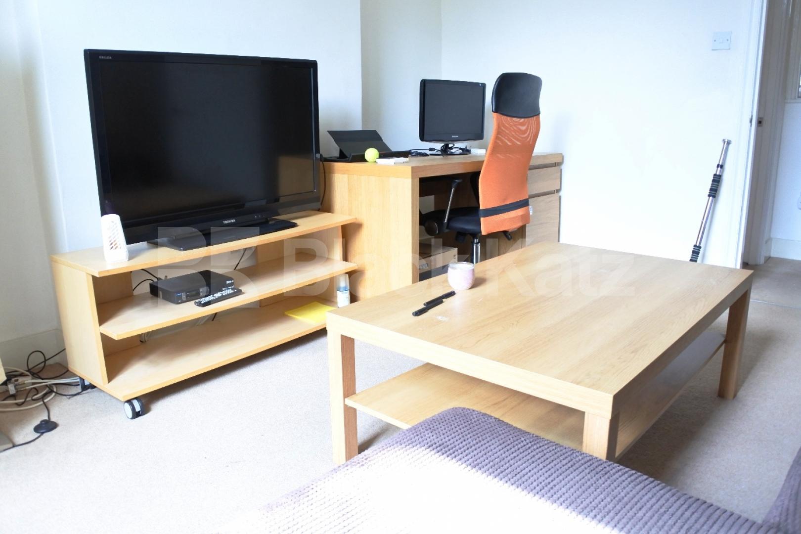 			1 Bedroom, 1 bath, 1 reception Ground Floor Flat			 PARK ROAD, CROUCH END