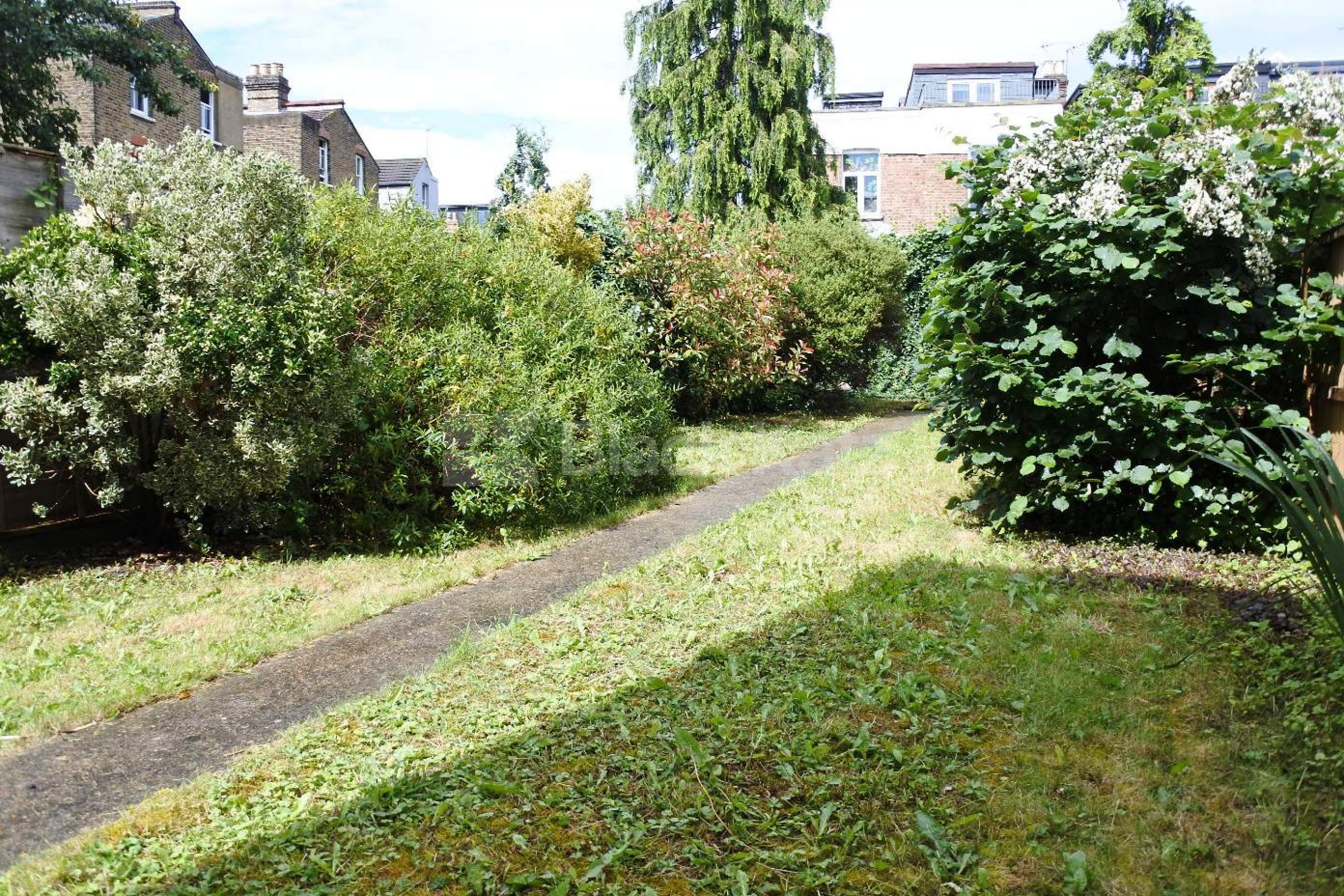 			1 Bedroom, 1 bath, 1 reception Ground Floor Flat			 PARK ROAD, CROUCH END N8