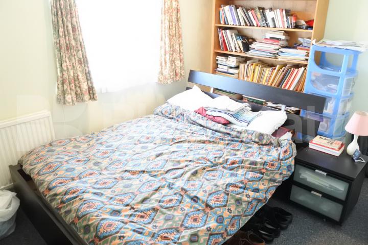 			Beautiful Property !, 2 Bedroom, 1 bath, 1 reception Flat			 Merridene, Winchmore Hill