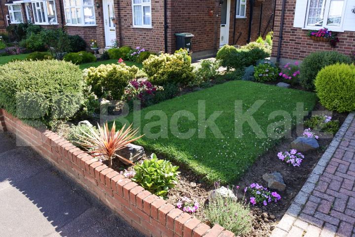 			Beautiful Property !, 2 Bedroom, 1 bath, 1 reception Flat			 Merridene, Winchmore Hill