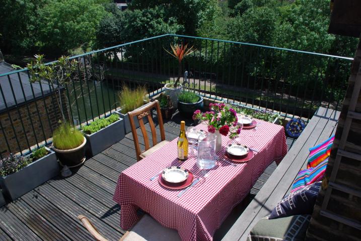 			3 Bedroom, 1 bath, 1 reception Flat			 Hormead Road, MAIDA VALE